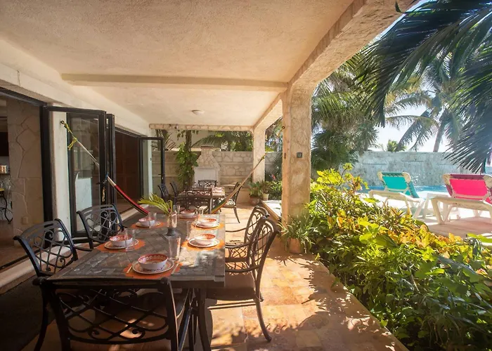 Beachfront & Infinity Pool: 5 Or 7 Bedrooms Casa de férias *