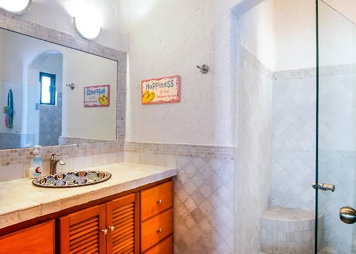 Beachfront & Infinity Pool: 5 Or 7 Bedrooms Puerto Morelos