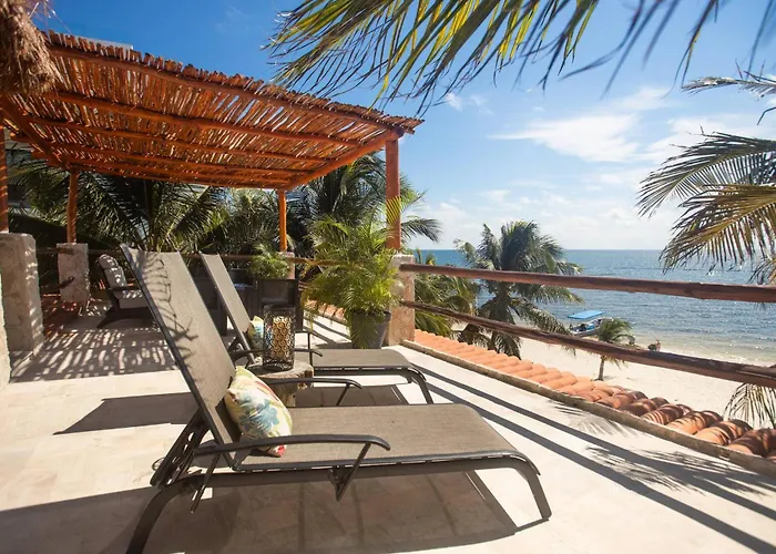 Casa de férias Beachfront & Infinity Pool: 5 Or 7 Bedrooms *