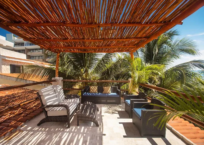 Casa de férias Beachfront & Infinity Pool: 5 Or 7 Bedrooms *