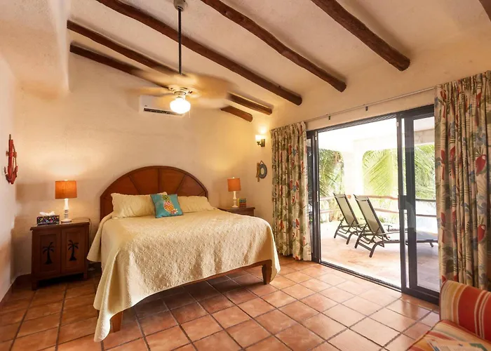 Beachfront & Infinity Pool: 5 Or 7 Bedrooms Casa de férias *